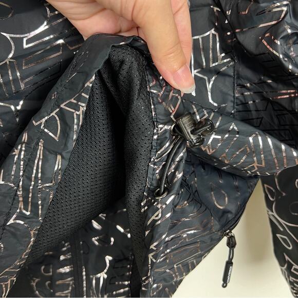 NEW New Balance Black Silver Foil Monogram Windbreaker Jacket S Reflective - Picture 5 of 7